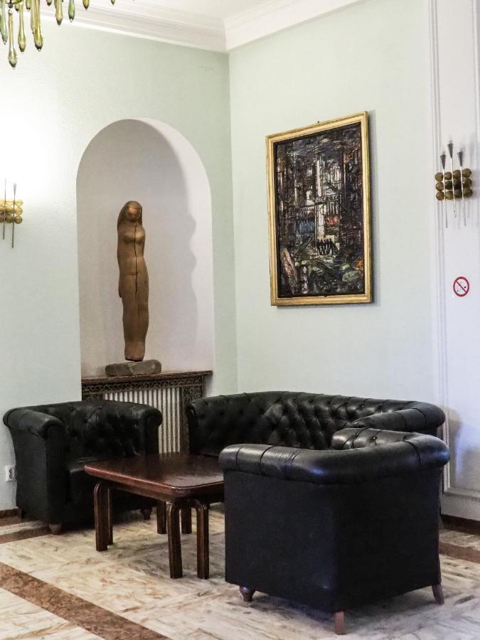 Hotel Triumf بوخارست المظهر الخارجي الصورة